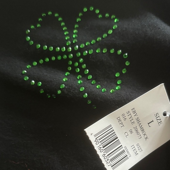 NEW SHAMROCK NWT WOMENS BLACK TSHIRT TOP GREEN ST PATRICKS DAY SHIRT TOPS SIZE L - Picture 7 of 7